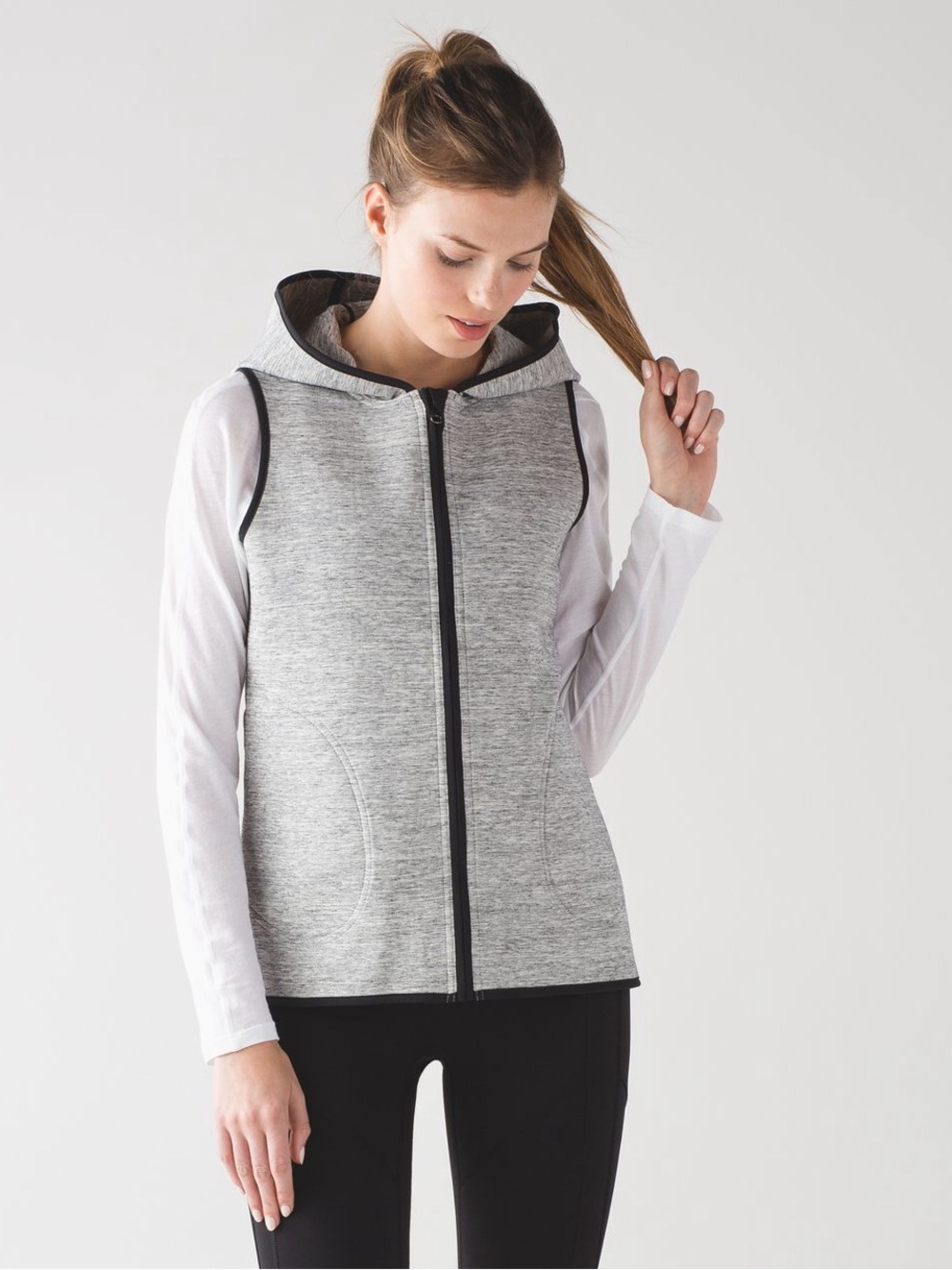Lululemon Insculpt Vest Gray Black Soft Hooded Reversible Women’s Size Small